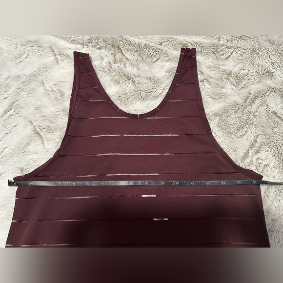 Athleta Women's Size S Basic Purple Plum
Workout Tank Round Neck - Picture 4 of 9